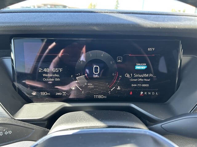 2025 GMC Acadia Elevation