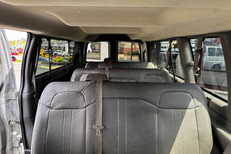 2016 Chevrolet Express LS 3500