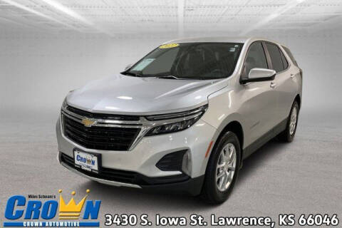 2022 Chevrolet Equinox for sale at Crown Automotive of Lawrence Kansas in Lawrence KS