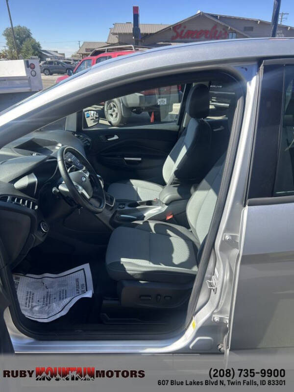 2017 Ford C-MAX Hybrid SE