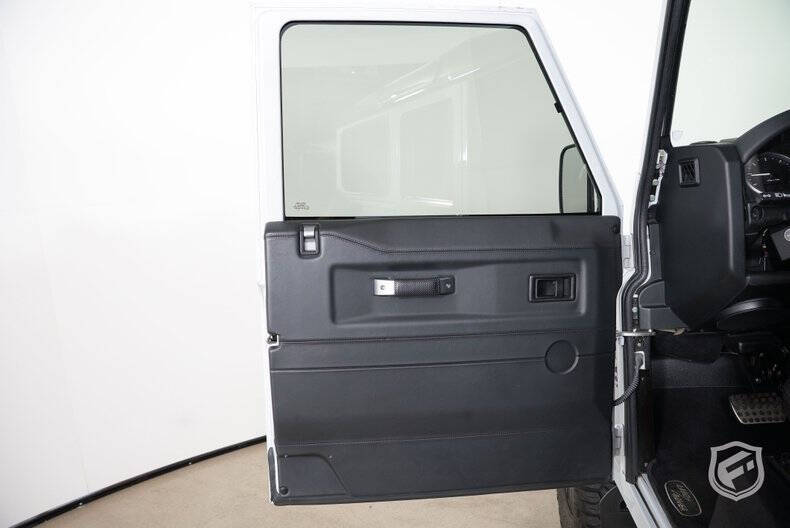 1991 Land Rover Defender