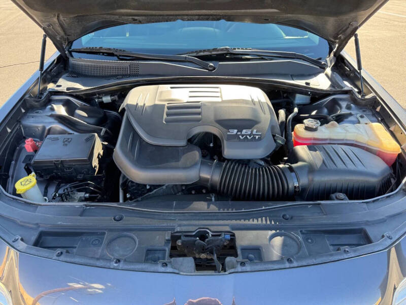 2017 Chrysler 300 Limited