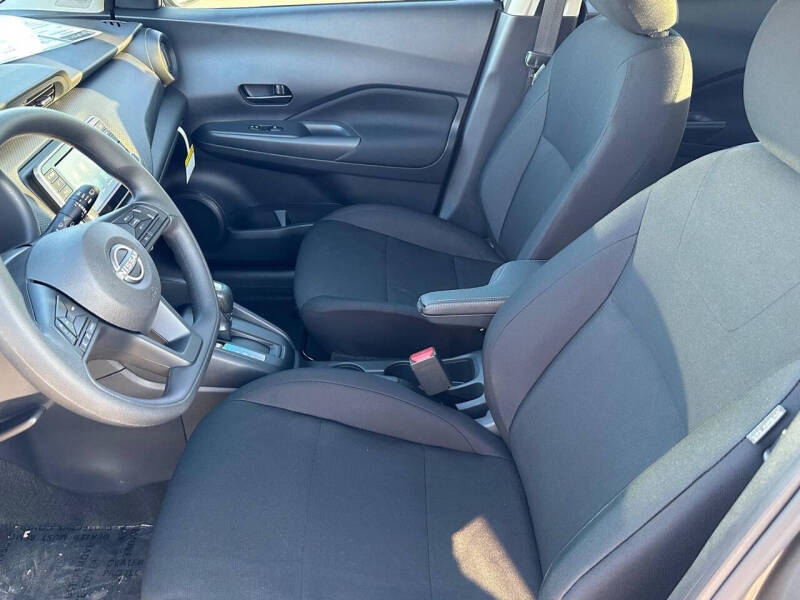 2025 Nissan Kicks Play S