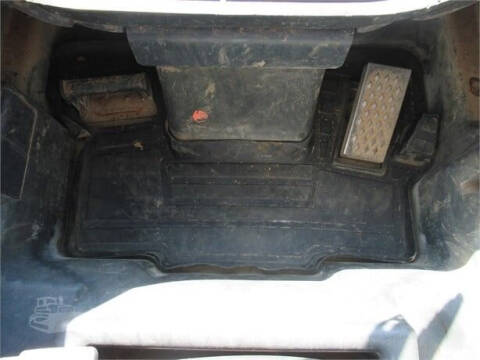 2011 John Deere 329D