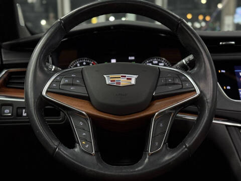 2022 Cadillac XT5 Premium Luxury