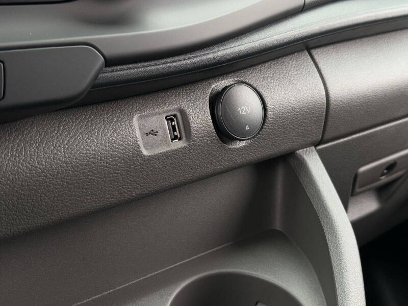 2025 Ford Transit 250