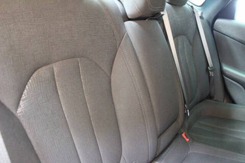 2015 Chrysler 200 LX