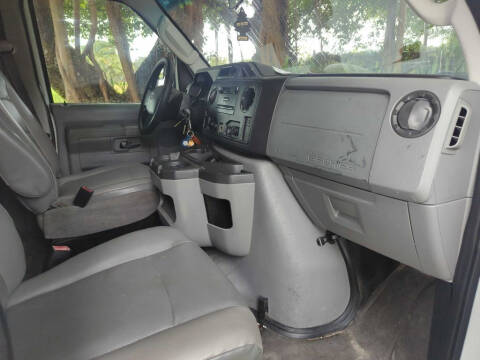 2011 Ford E-Series E-250