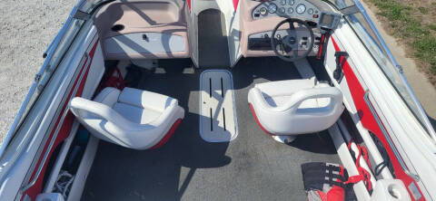 1993 Rinker V209