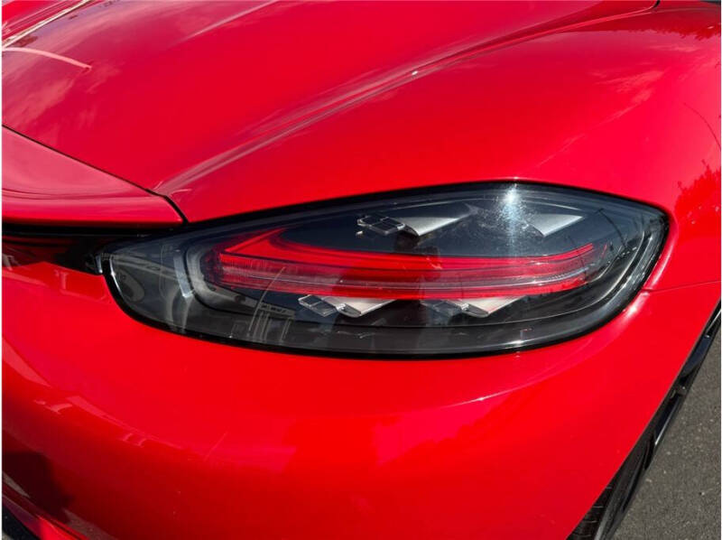 2021 Porsche 718 Boxster