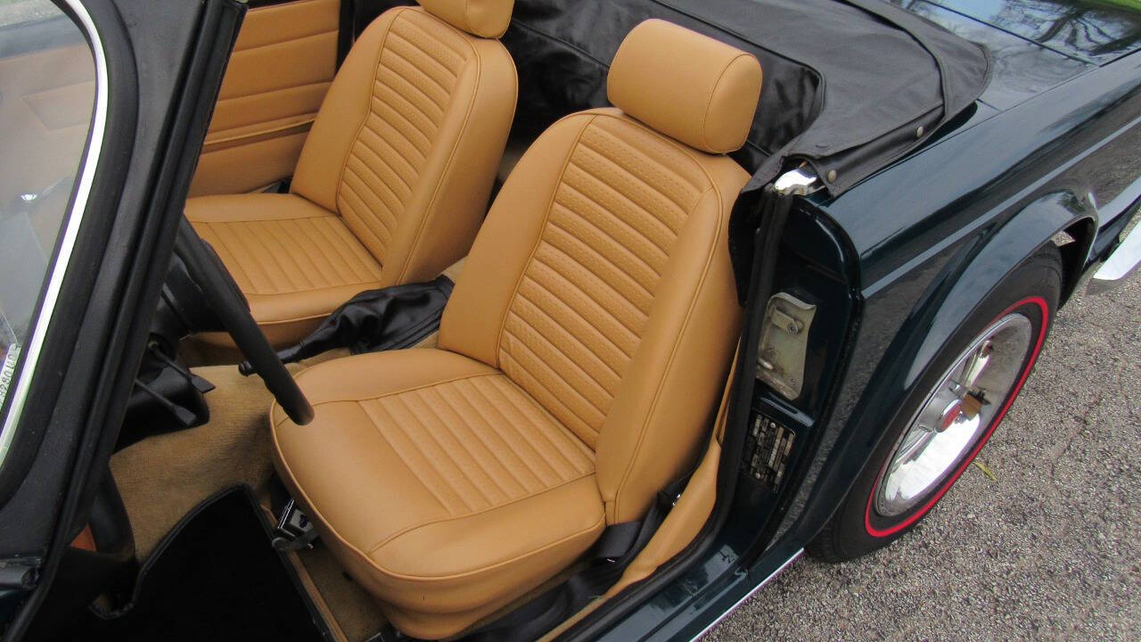 1973 Triumph TR6 16