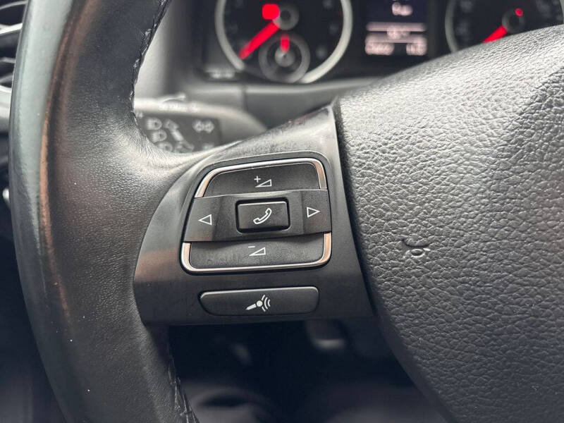 2018 Volkswagen Tiguan Limited 2.0T 4Motion