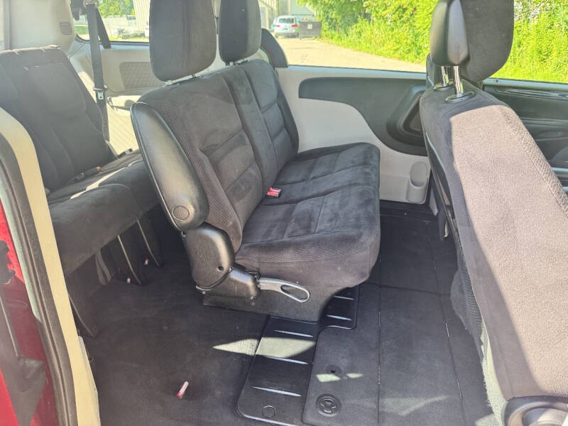 2014 Dodge Grand Caravan American Value Package
