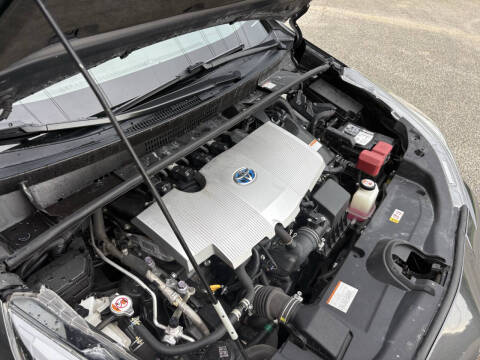 2021 Toyota Prius LE