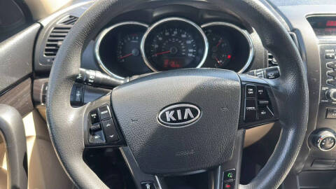 2013 Kia Sorento LX
