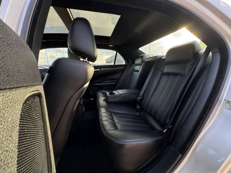 2023 Chrysler 300 S V6