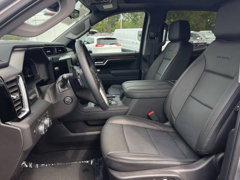 2025 GMC Sierra 1500