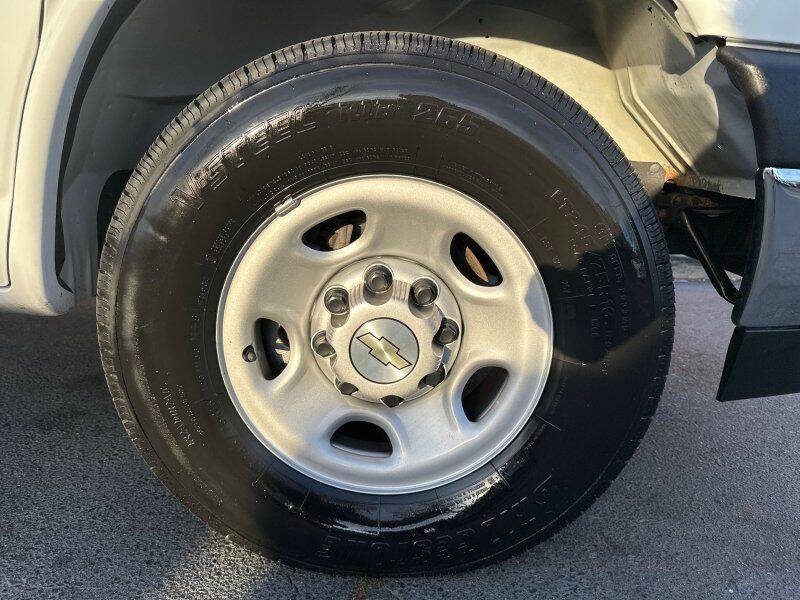 2022 Chevrolet Express 2500