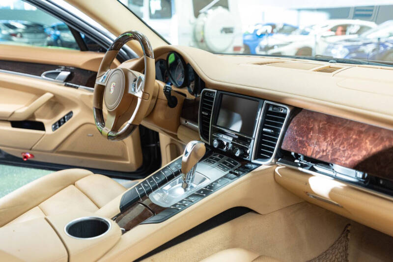 2010 Porsche Panamera 4S