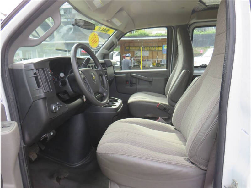 2017 Chevrolet Express 2500