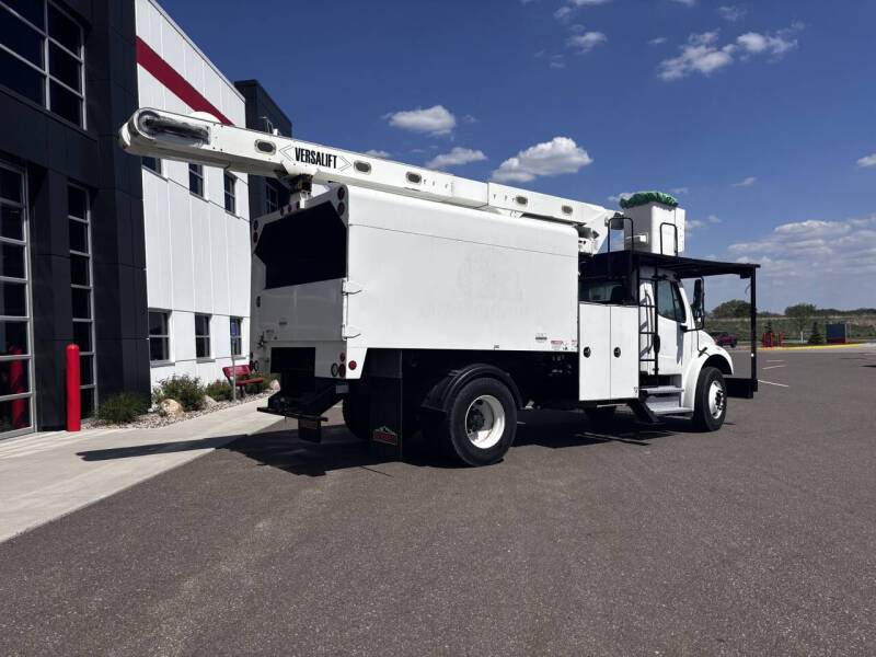 2007 Freightliner M2 106