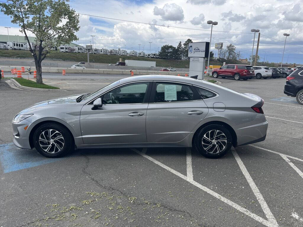 2021 Hyundai SONATA Hybrid for sale at Axio Auto Boise in Boise, ID