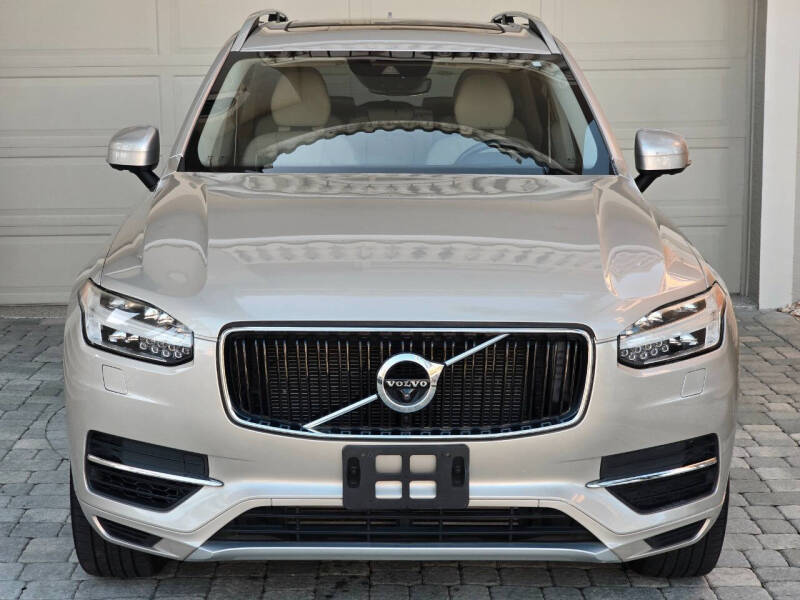 2016 Volvo XC90 T8 eAWD Momentum