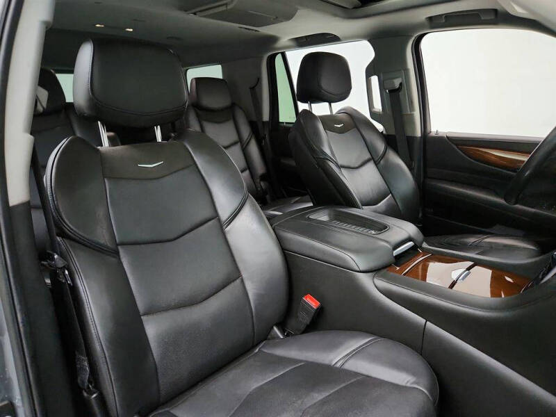 2020 Cadillac Escalade Luxury