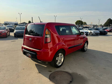 2011 Kia Soul +