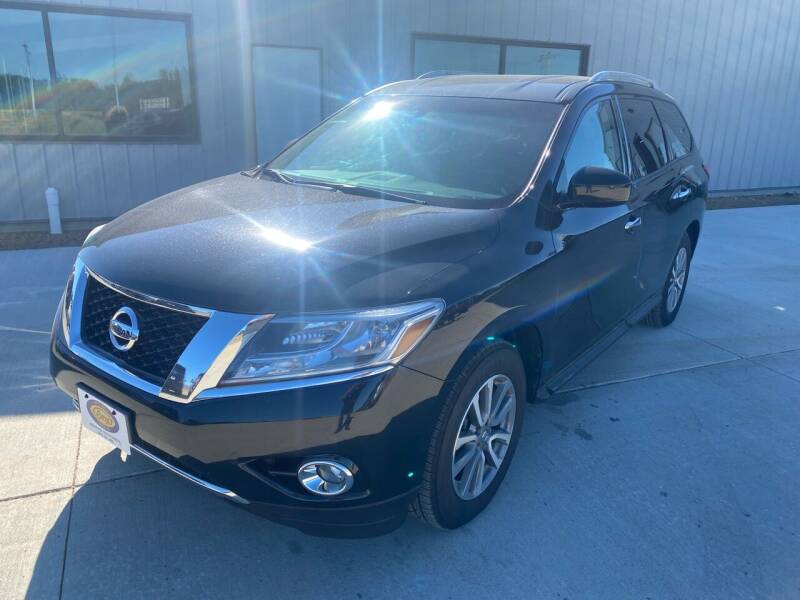 2016 Nissan Pathfinder for sale at BERG AUTO MALL & TRUCKING INC in Beresford SD