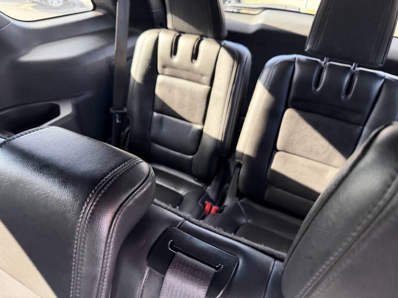 2011 Ford Explorer XLT