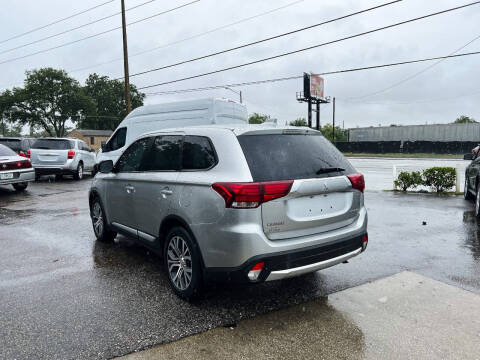2018 Mitsubishi Outlander ES
