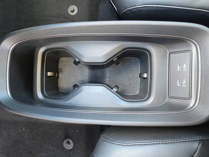 2026 Nissan LEAF Platinum+