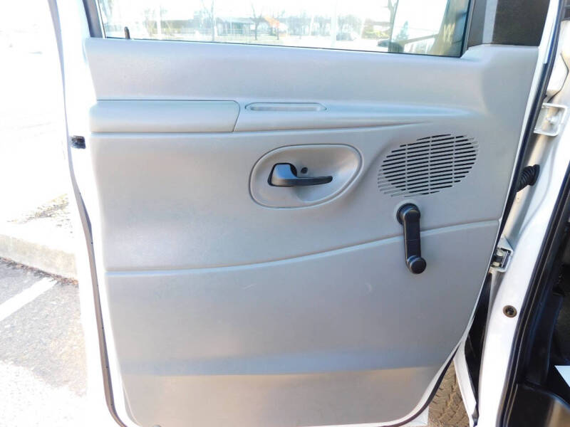 2006 Ford E-Series E-350 SD