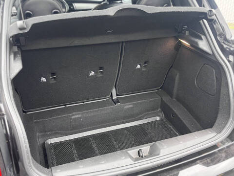 2017 MINI Hardtop 4 Door Cooper