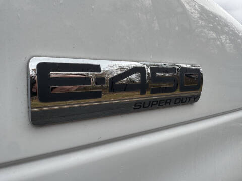 2010 Ford E-Series E-450 SD