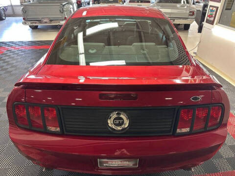 2005 Ford Mustang