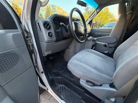 2009 Ford E-Series E-250