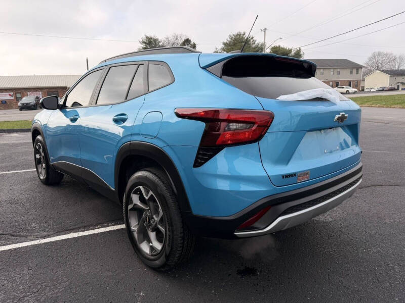 2025 Chevrolet Trax LT