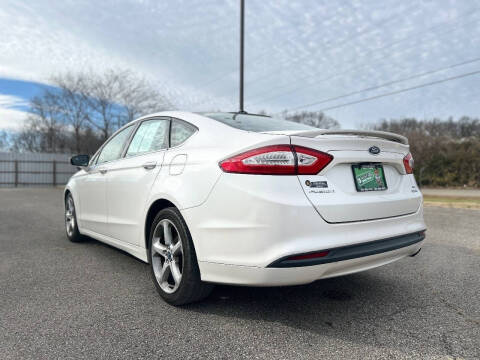 2014 Ford Fusion SE