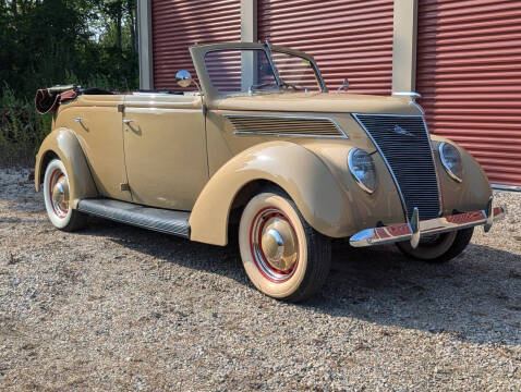 1937 Ford Deluxe