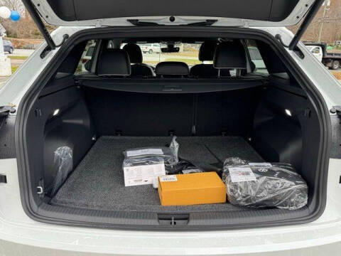 2026 Volkswagen Atlas Cross Sport SEL Premium R-Line 4Motion