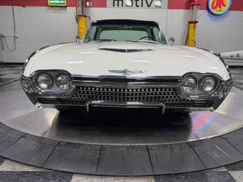 1962 Ford Thunderbird