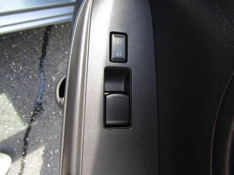 2013 Nissan Versa 1.6 SV