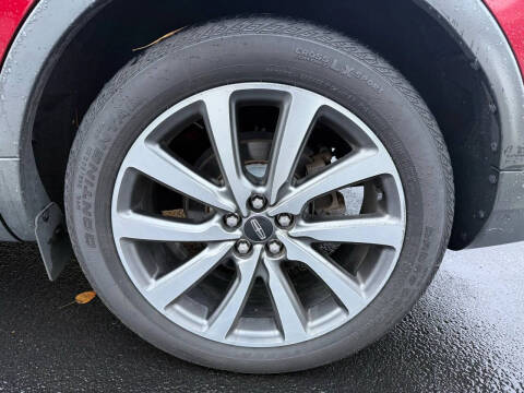 2019 Lincoln Nautilus Select