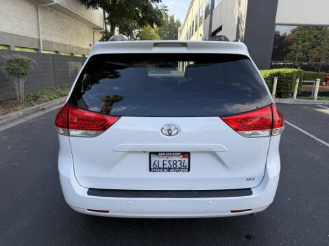2011 Toyota Sienna