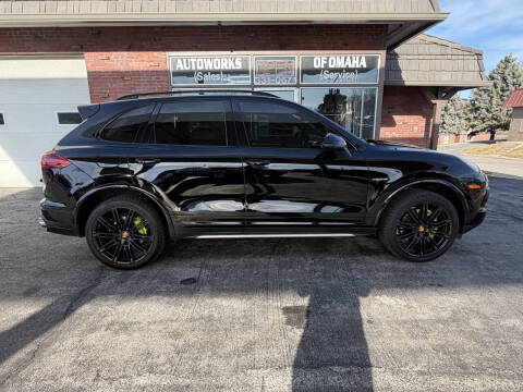 2017 Porsche Cayenne S E-Hybrid Platinum Edition