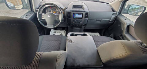 2010 Nissan Titan SE