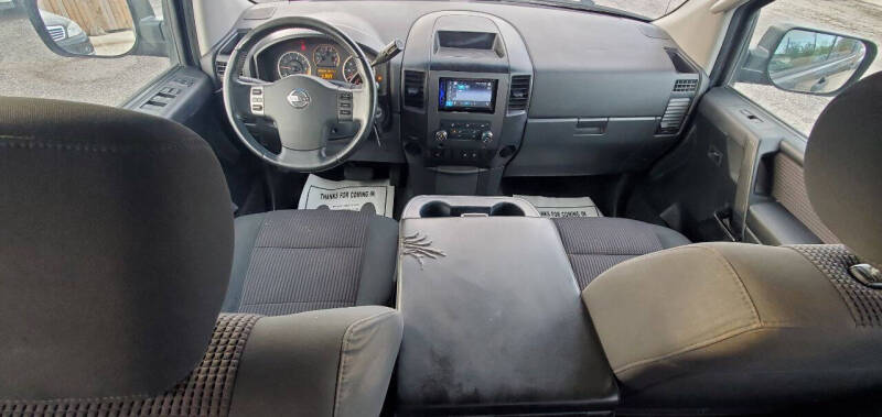 2010 Nissan Titan SE