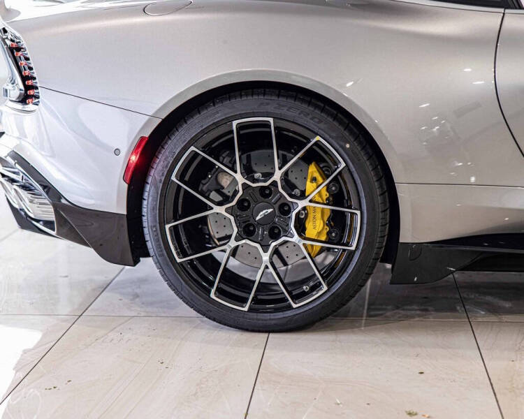 2026 Aston Martin Vanquish